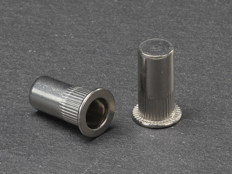 Flat head knurled body close end stainless steel